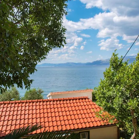 Beachfront With Big Terrace And Garden Postira