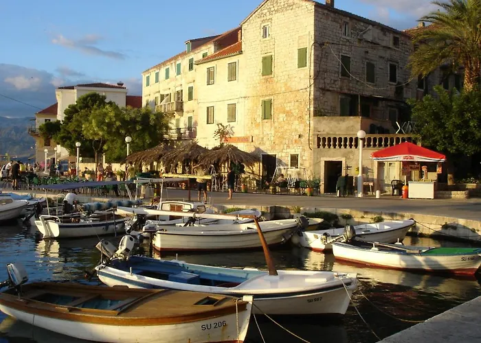 Beachfront With Big Terrace And Garden Postira